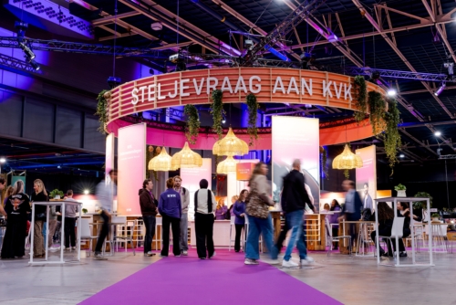 20251114 KVK Ondernemersdagen Joni Israeli 052 3 E4 A1144 min